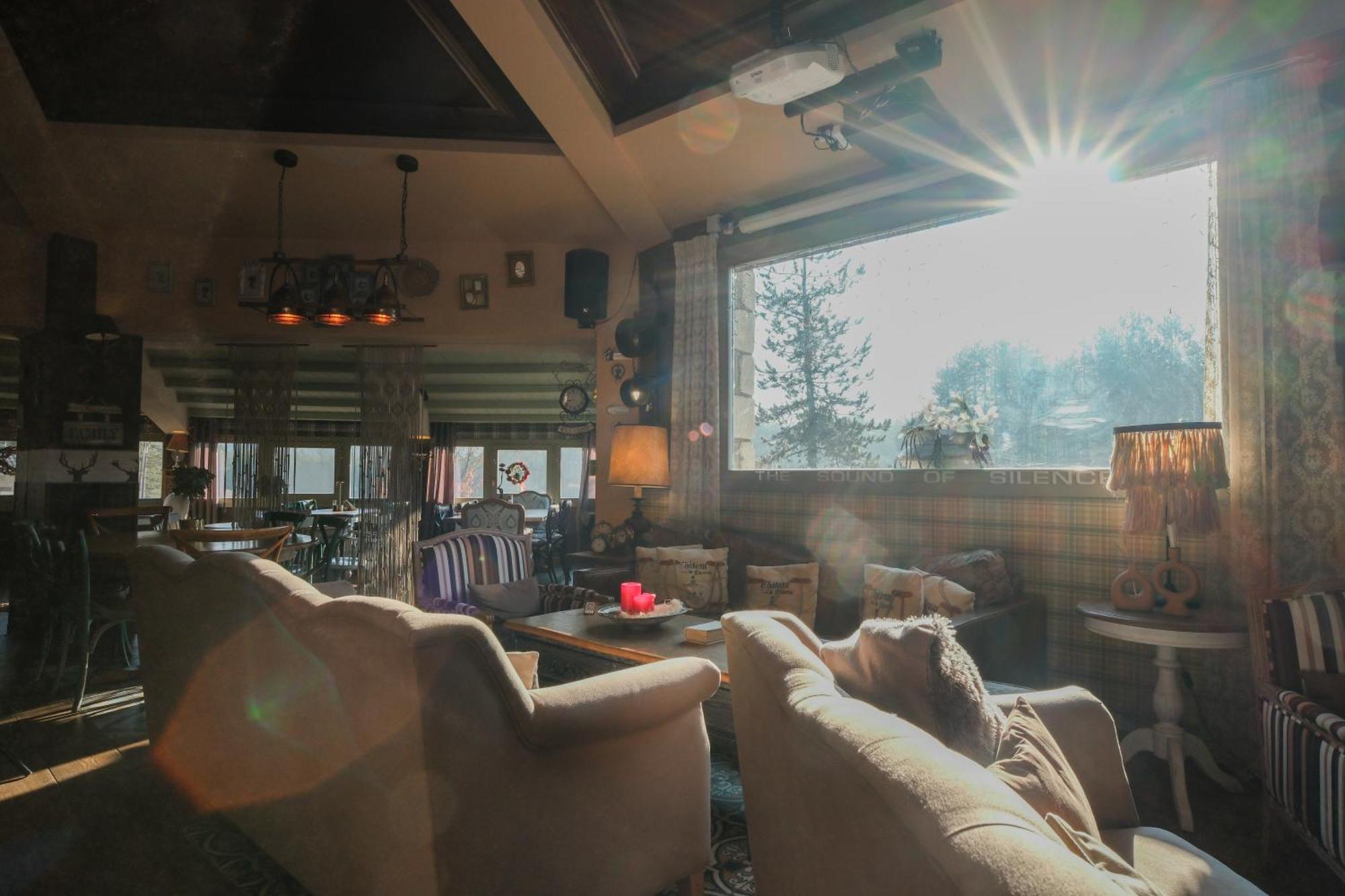 Pindos Resort Kraniá エクステリア 写真