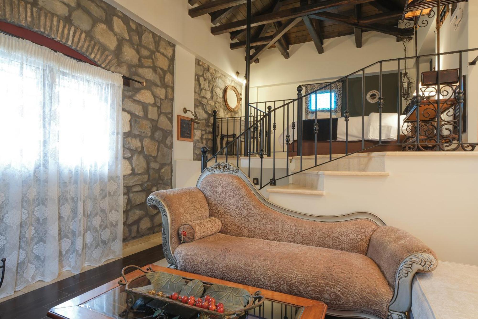 Pindos Resort Kraniá エクステリア 写真